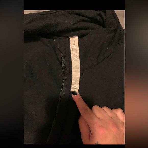 Black Lulu lemon sweater size medium - Picture 1 of 2